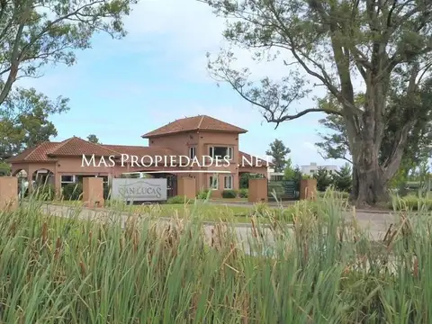 Terreno en Venta en San Lucas, Canning