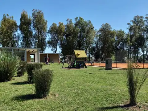 Terreno en Venta en Pilar del Este - Santa Elena, Countries y Barrios Cerrados en Pilar