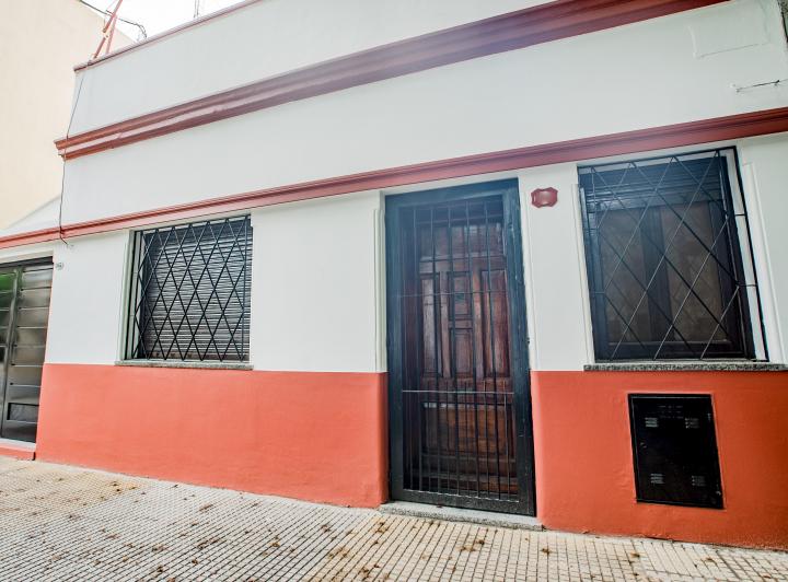 Casa · 100m² · 4 Ambientes · 2 Cocheras
