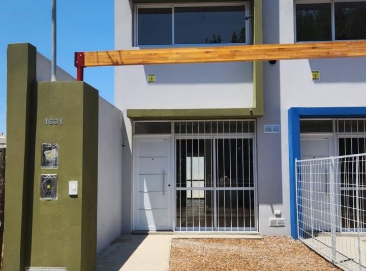 Casa · 80m² · 4 Ambientes · 1 Cochera