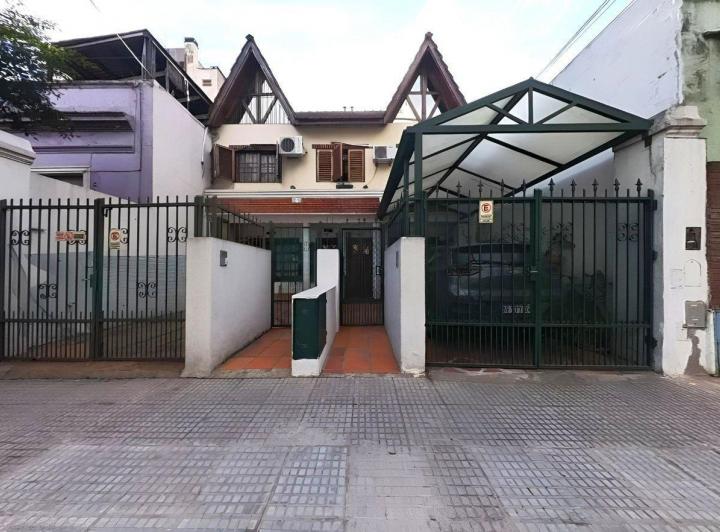 Casa · 124m² · 4 Ambientes · 1 Cochera