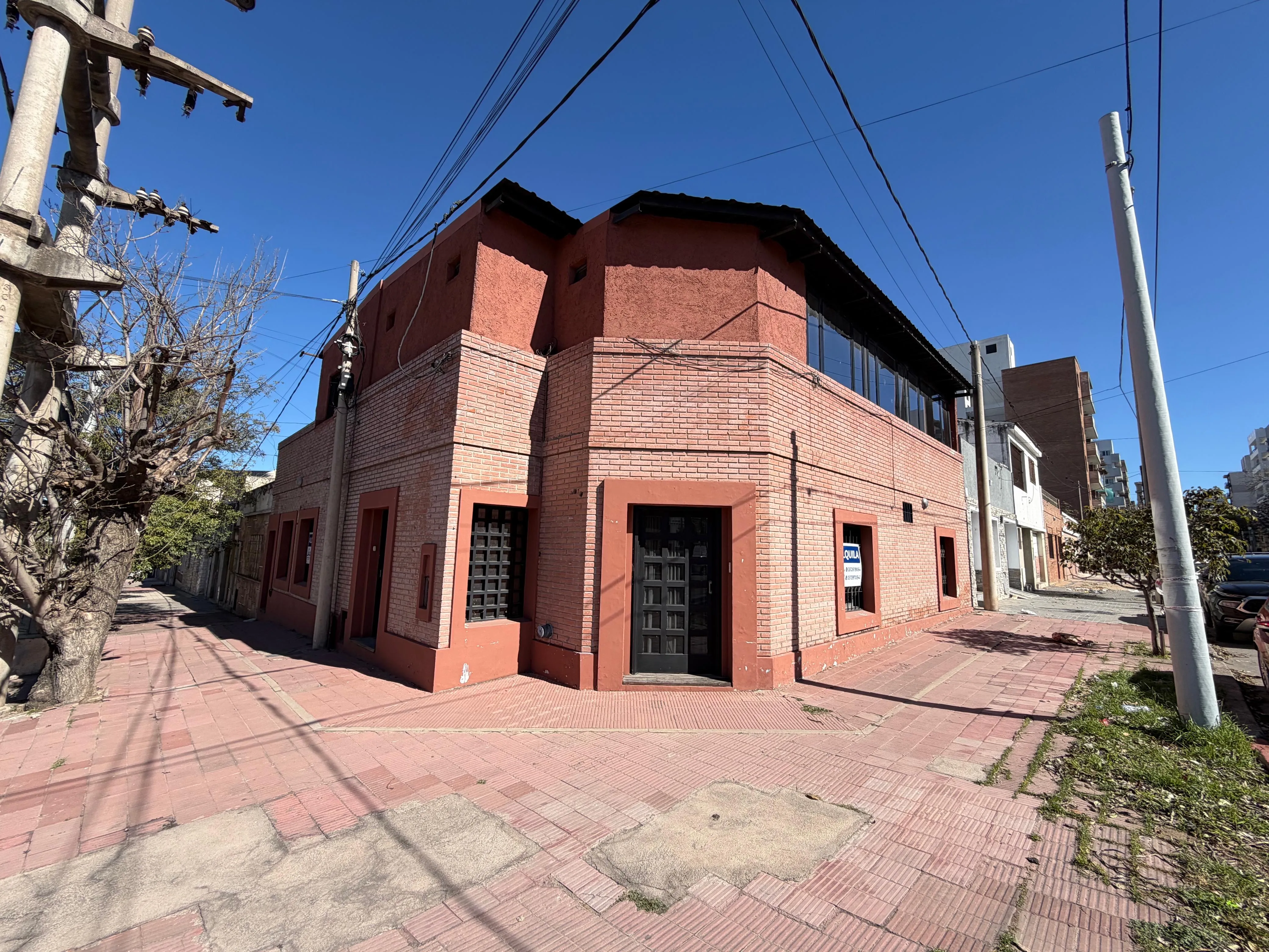 ALQUILO GRAN OFICINA B• Cofico