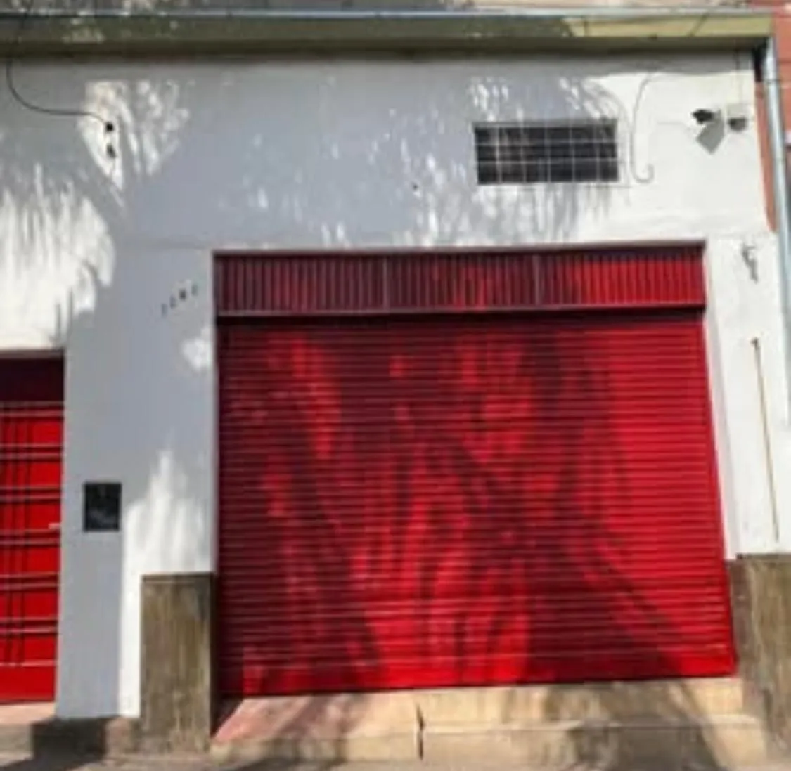 Alquiler Local Comercial en Av Juan B. Justo - a m del Concejo Deliberante