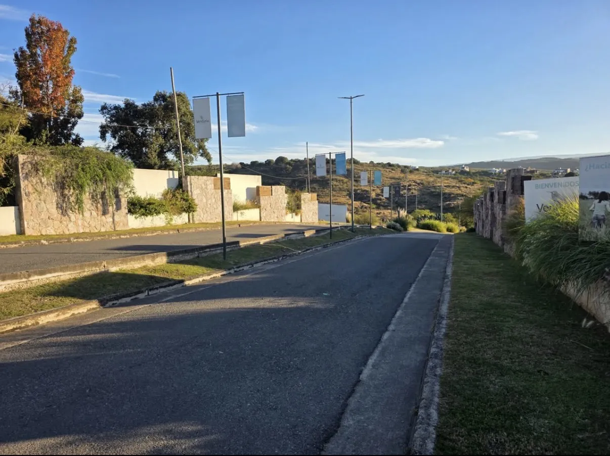 SE VENDEN LOS TRES MEJORES LOTES DEL B* VENTURIA PUEBLO SERRANO - VILLA CARLOS PAZ