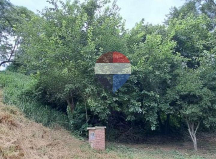 Terreno · 600m²