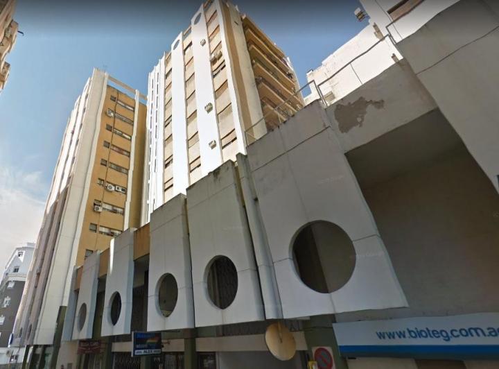 Departamento · 130m² · 6 Ambientes · 1 Cochera