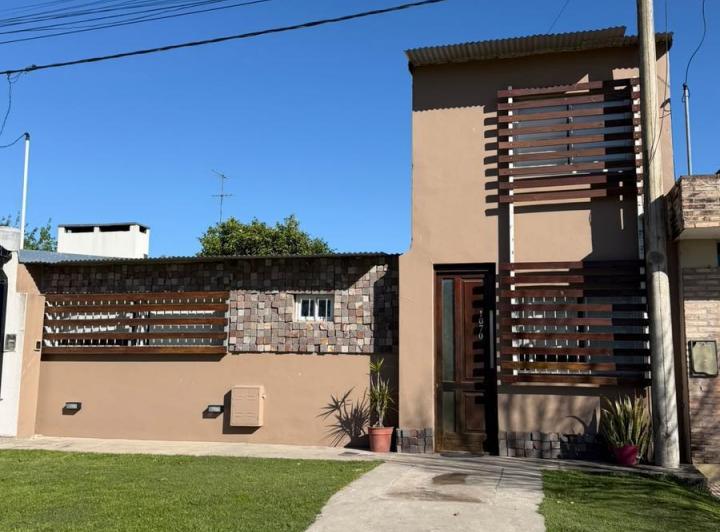 Casa · 85m² · 2 Dormitorios
