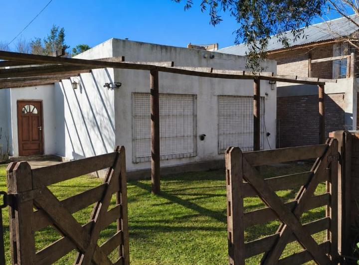 Casa · 100m² · 2 Dormitorios