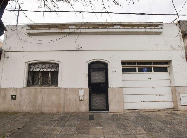 Casa · 100m² · 4 Ambientes · 1 Cochera