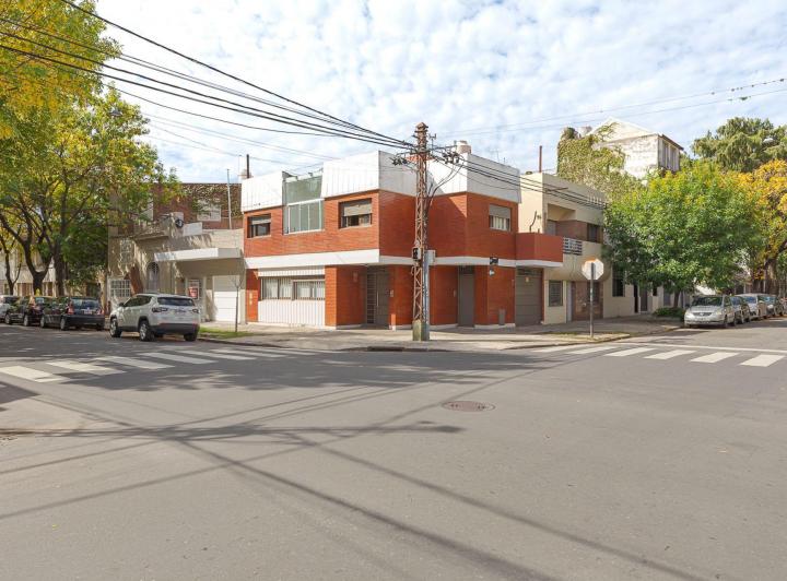 Casa · 225m² · 4 Ambientes · 1 Cochera