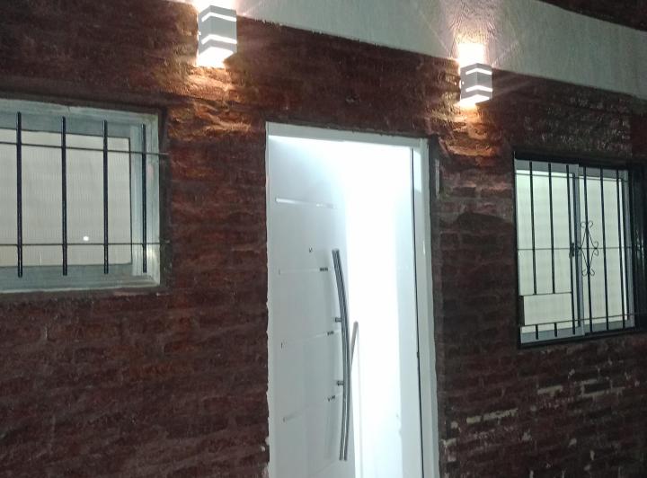 Casa · 105m² · 8 Ambientes · 1 Cochera