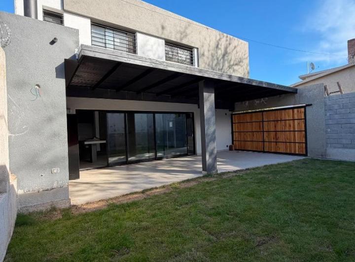 Casa · 126m² · 4 Ambientes