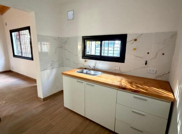 Casa · 91m² · 3 Ambientes · 2 Cocheras