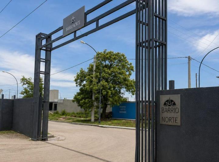 Casa · 100m² · 1 Ambiente · 1 Cochera
