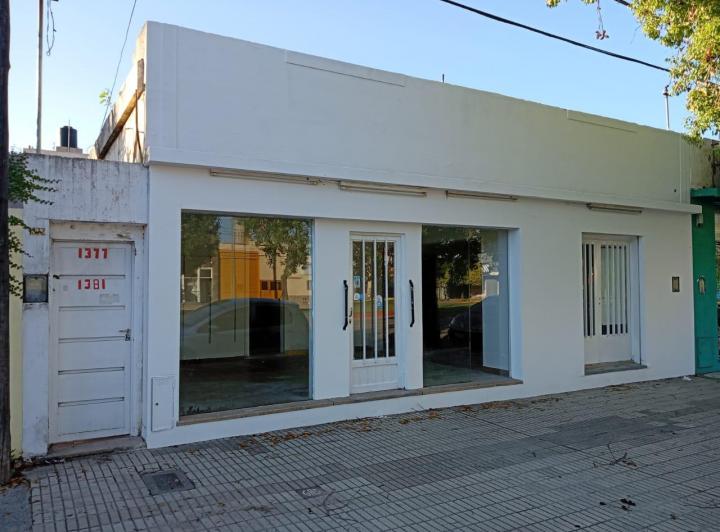 Casa · 220m² · 6 Ambientes