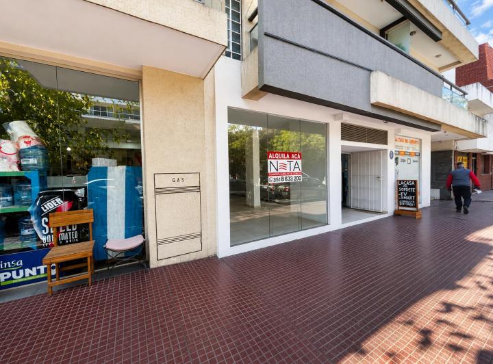Local comercial · 60m² · 3 Ambientes