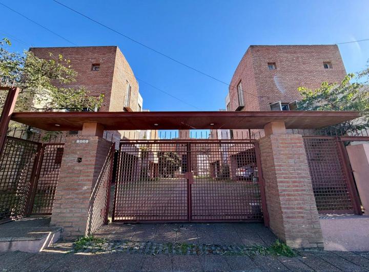 Departamento · 49m² · 6 Ambientes · 1 Cochera
