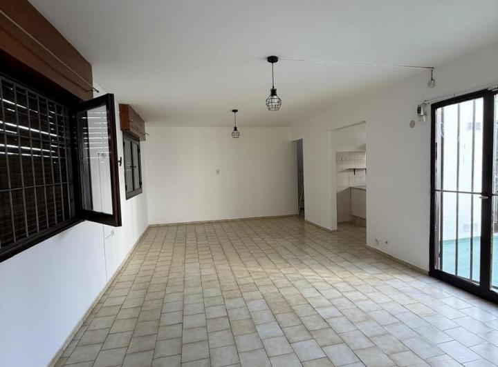 Casa · 70m² · 3 Ambientes · 1 Cochera