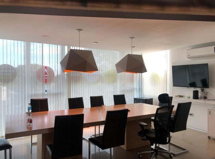 Oficina comercial · 100m² · 5 Ambientes · 1 Cochera