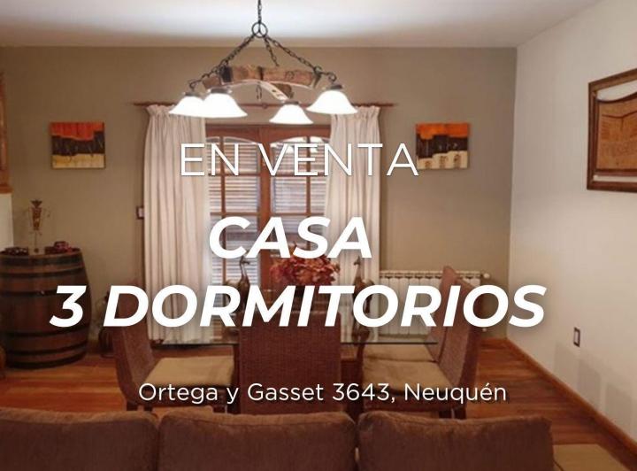 Casa · 254m² · 10 Ambientes · 2 Cocheras