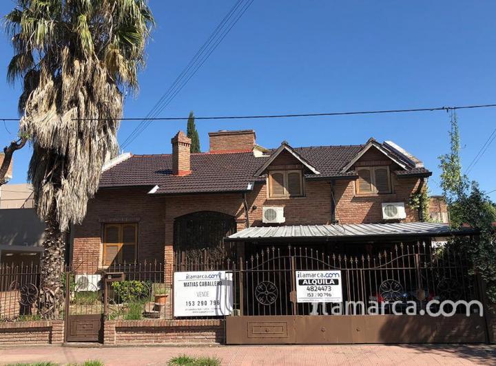 Casa · 300m² · 3 Dormitorios