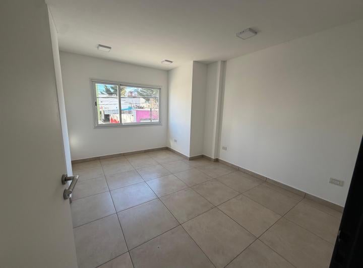 Oficina comercial · 55m² · 2 Ambientes · 1 Cochera