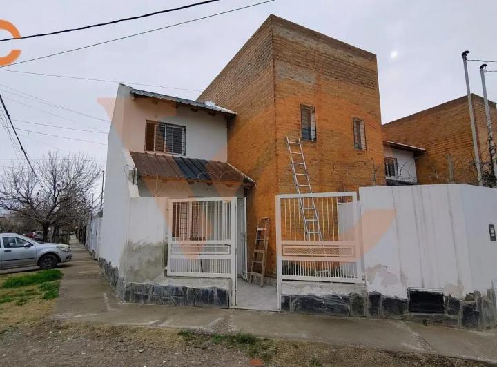 Casa · 70m² · 3 Ambientes · 1 Cochera