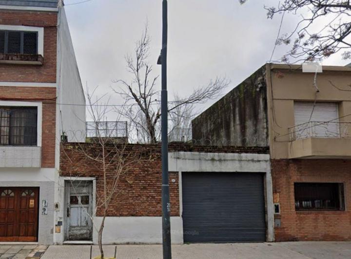 Terreno · 221m²