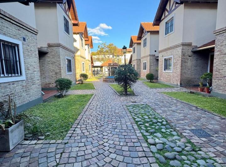 PH · 85m² · 4 Ambientes · 1 Cochera