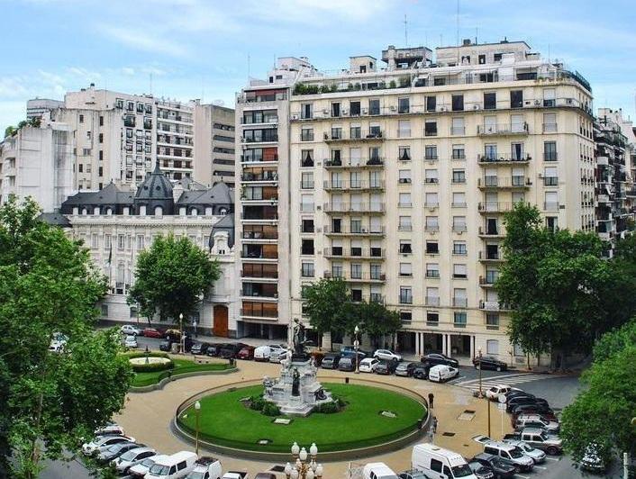 Departamento · 400m² · 5 Ambientes · 2 Cocheras