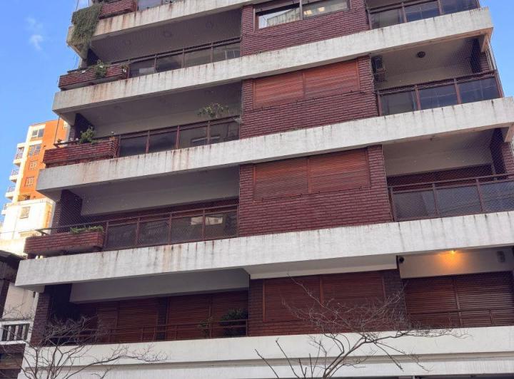 Departamento · 170000m² · 4 Ambientes · 2 Cocheras