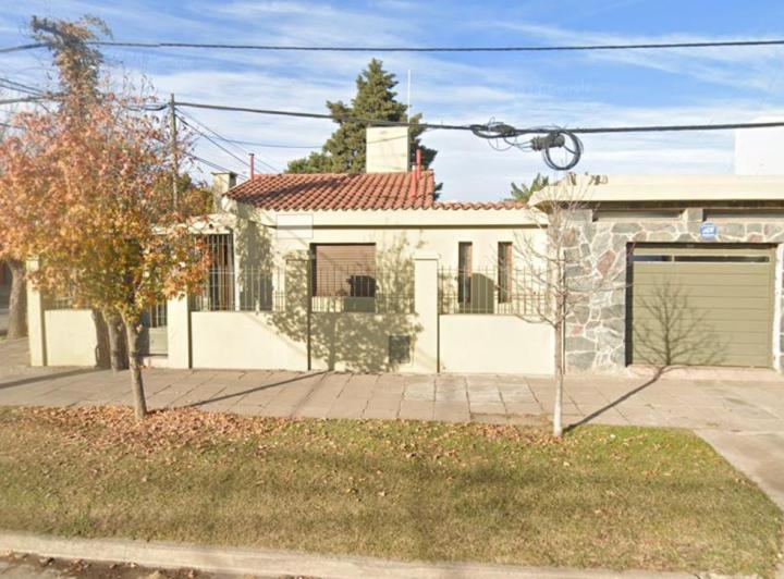 Casa · 116m² · 7 Ambientes · 1 Cochera