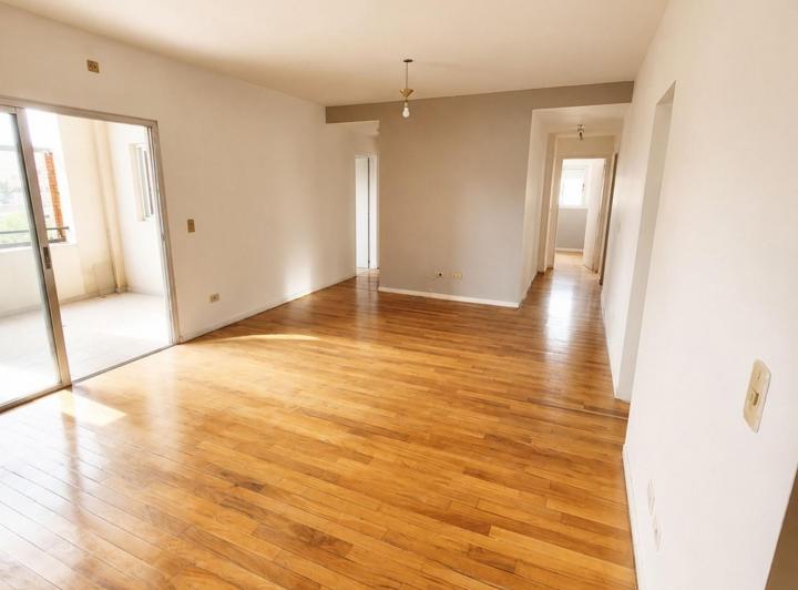 Departamento · 96m² · 5 Ambientes · 1 Cochera