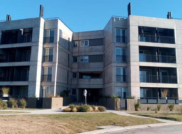 Departamento · 84m² · 5 Ambientes · 1 Cochera