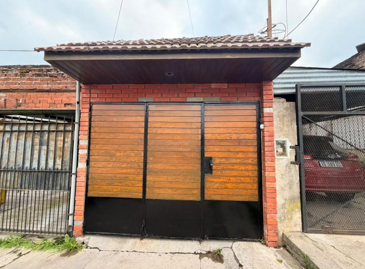 Casa · 72m² · 4 Ambientes · 1 Cochera