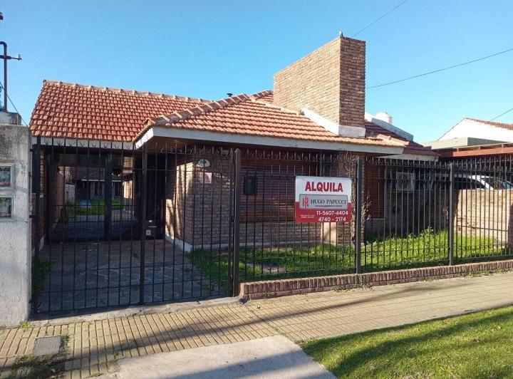 Casa · 140m² · 5 Ambientes