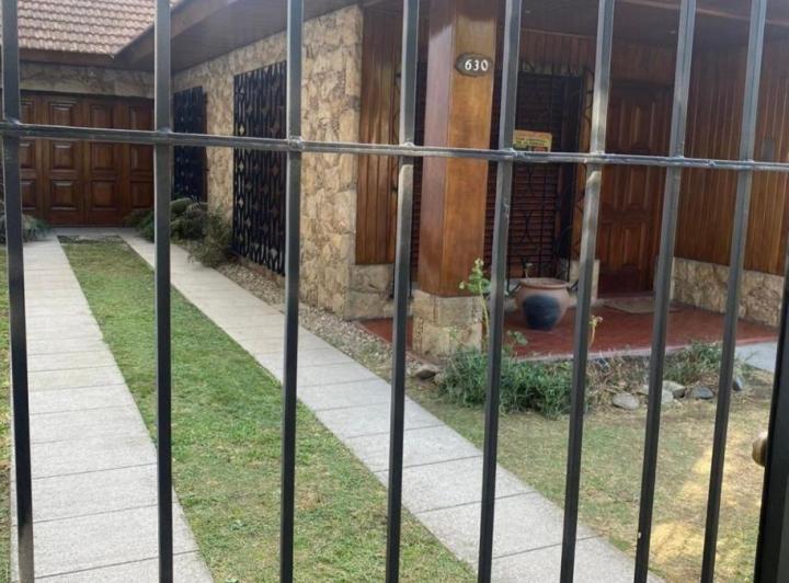 Casa · 220m² · 3 Ambientes
