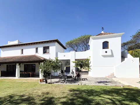 Casa en Venta en La Aguada De San Lorenzo, Countries y Barrios Cerrados en San Lorenzo