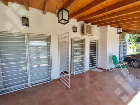 Casa en Venta en General Fernández Oro, General Roca