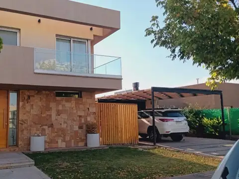 Casa en Venta en Mayor Drummond, Luján de Cuyo