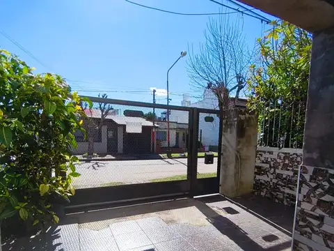 PH en Alquiler en Villa Gobernador Galvez, Rosario