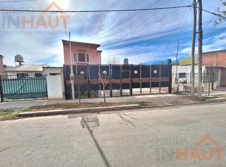 Casa · 140m² · 3 Ambientes · 1 Cochera