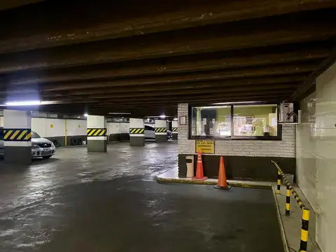 Cochera en Venta en Barrio Norte, CABA