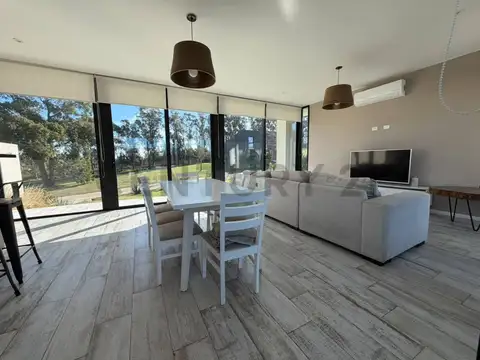 Casa en Alquiler en Barrancas De San Benito, Barrio Chapadmalal
