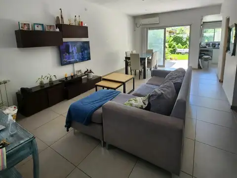Casa en Alquiler en City Bell, Partido de La Plata