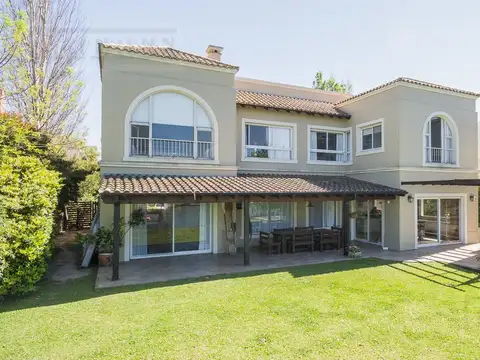 Casa en Alquiler en Santa Barbara, Countries y Barrios Cerrados en Tigre