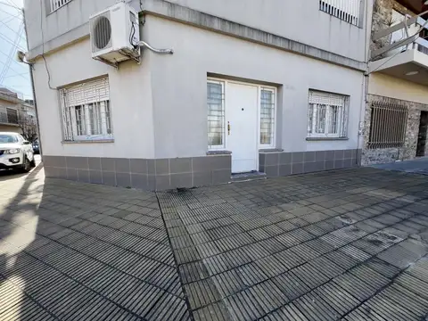 PH en Alquiler en Lomas del Mirador, Partido de La Matanza