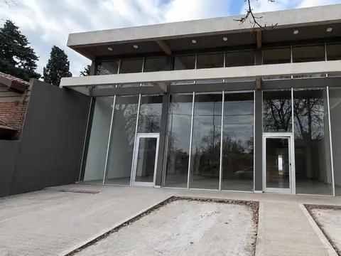 Local en Alquiler en Villa Gobernador Udaondo, Partido de Ituzaingó