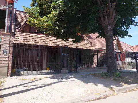 Casa en Venta en Burzaco, Partido de Almirante Brown