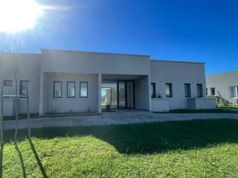Casa en Venta en San Sebastian, Countries y Barrios Cerrados en Escobar